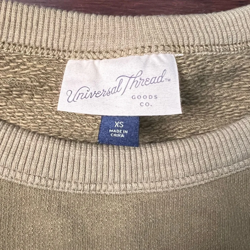 Universal Thread Sweatshirt - Picture 2 of 5